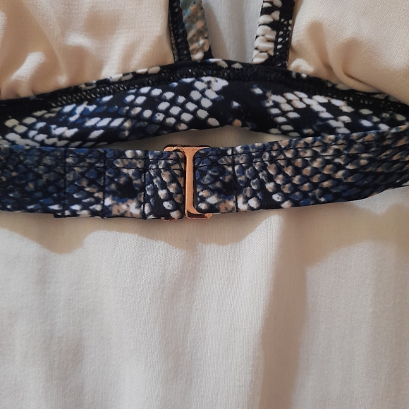 ● Shade & Shore | NWT Snake Print Bikini Top - Picture 6 of 13